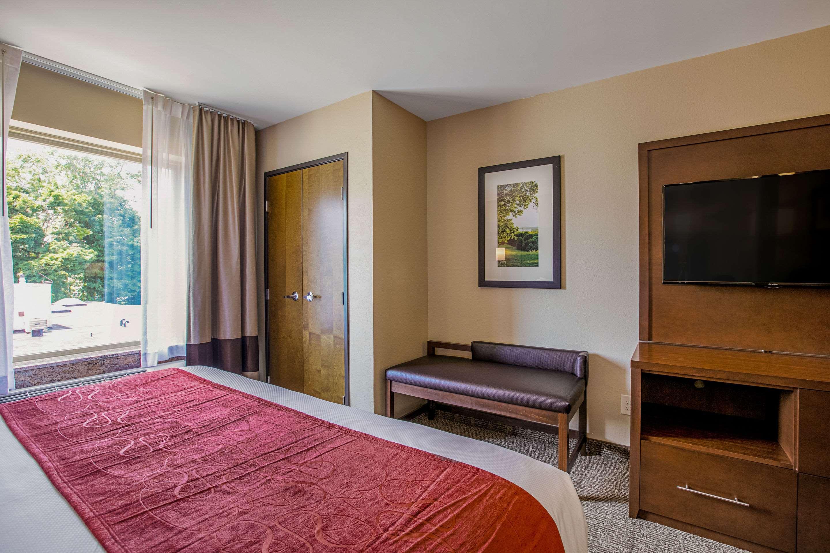 Comfort Suites Fishkill Near Interstate 84 Zewnętrze zdjęcie