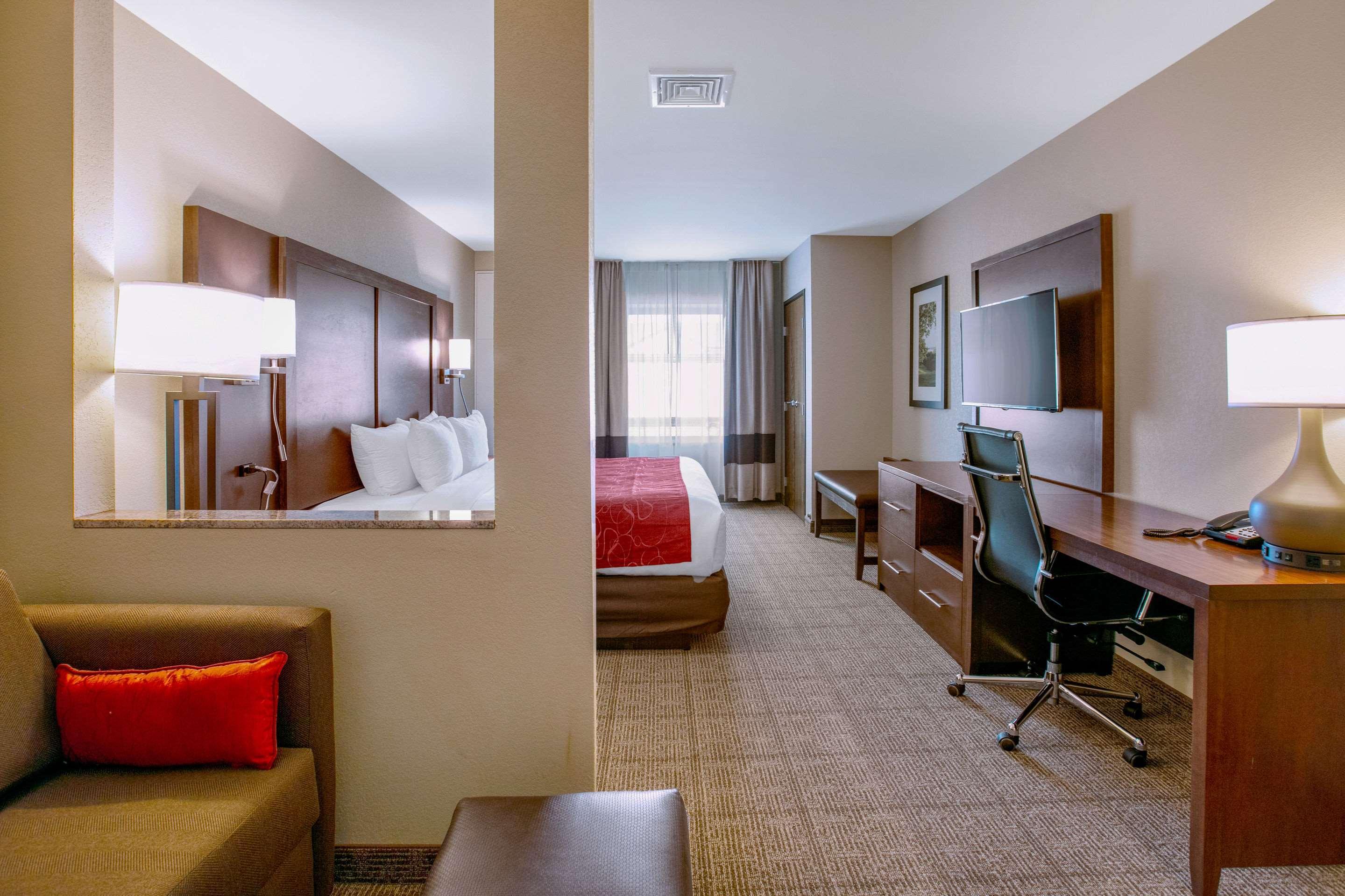 Comfort Suites Fishkill Near Interstate 84 Zewnętrze zdjęcie