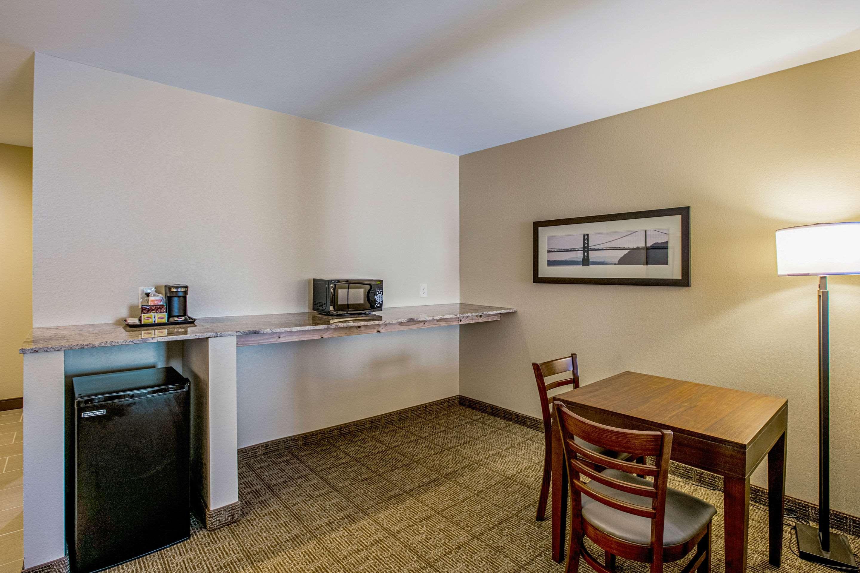 Comfort Suites Fishkill Near Interstate 84 Zewnętrze zdjęcie