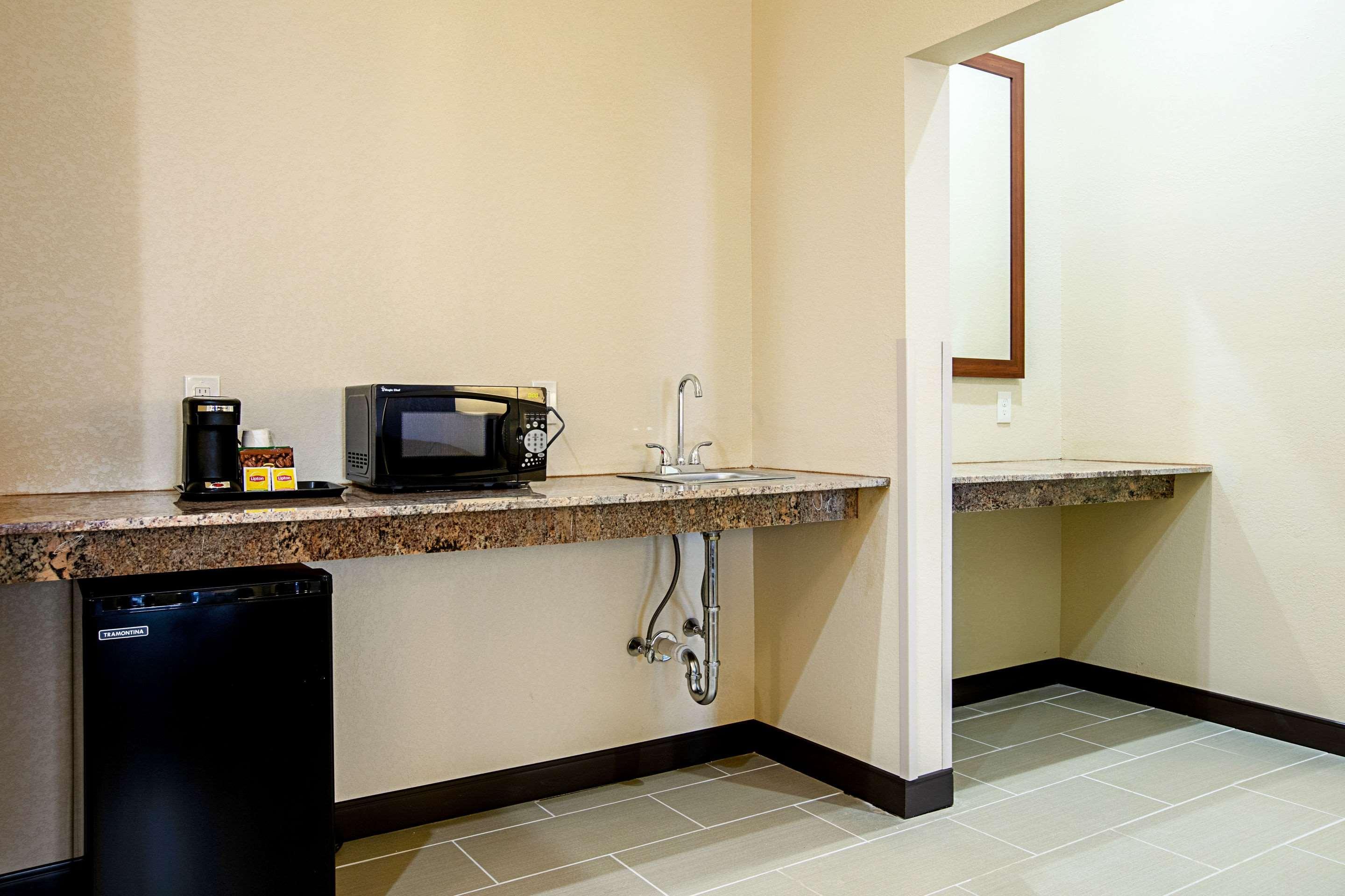 Comfort Suites Fishkill Near Interstate 84 Zewnętrze zdjęcie